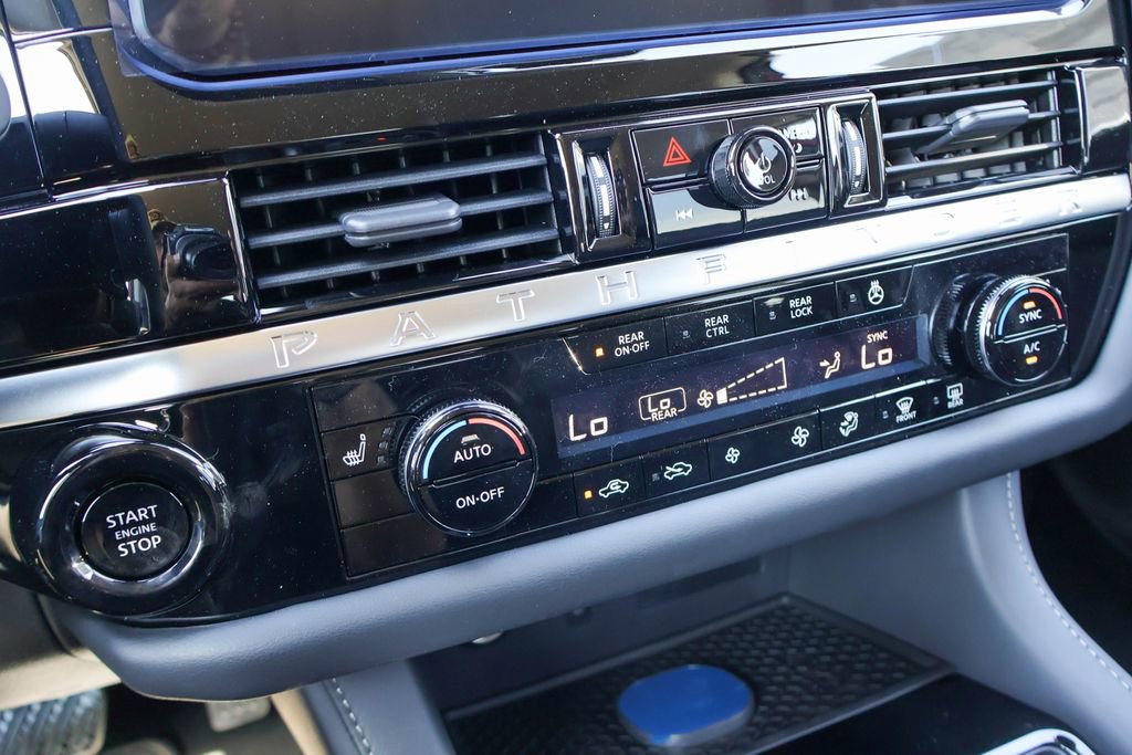 New 2026 Nissan Pathfinder SL image 12