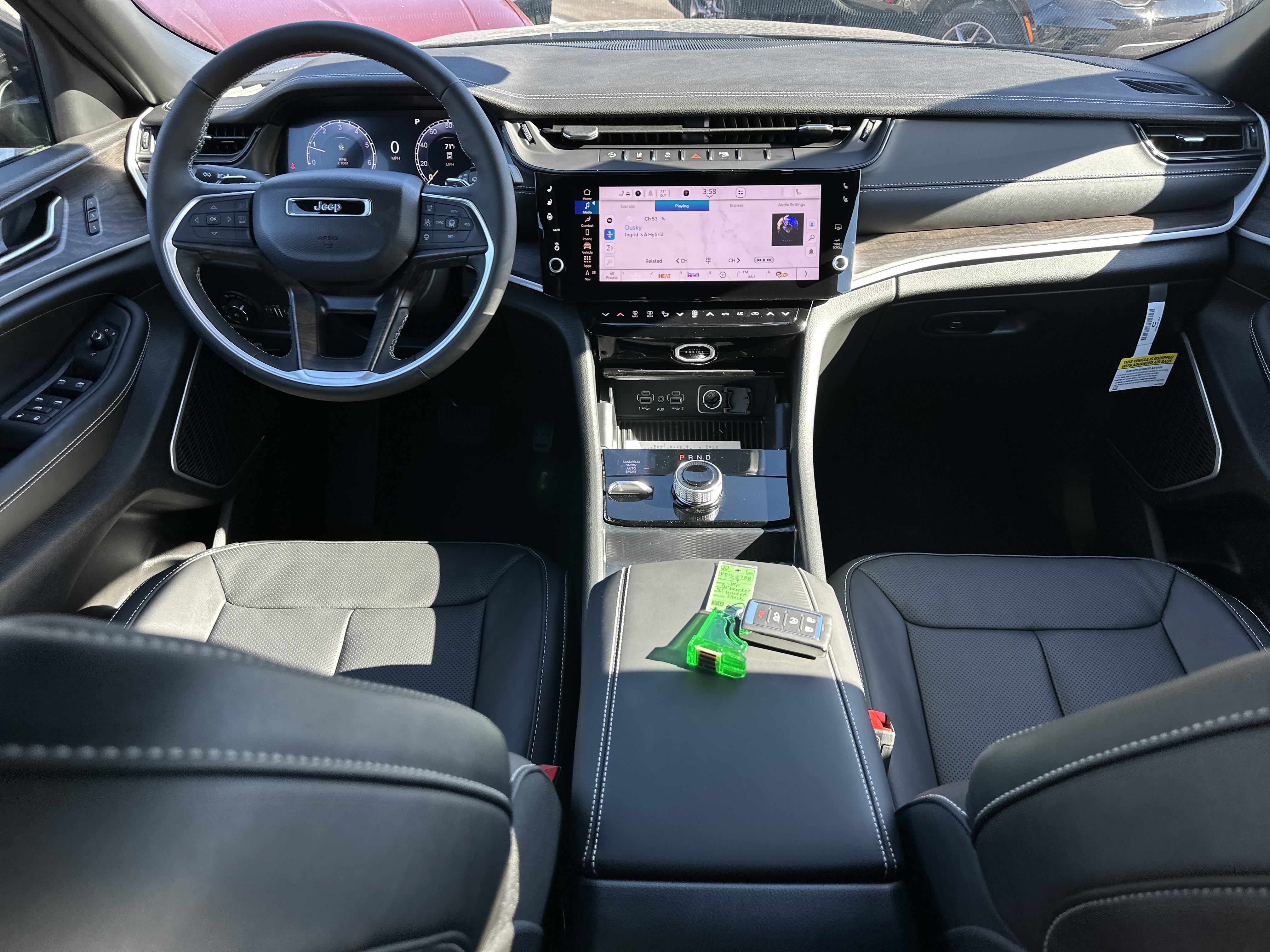 New 2027 Jeep Grand Cherokee L Limited AWD/4WD image 30