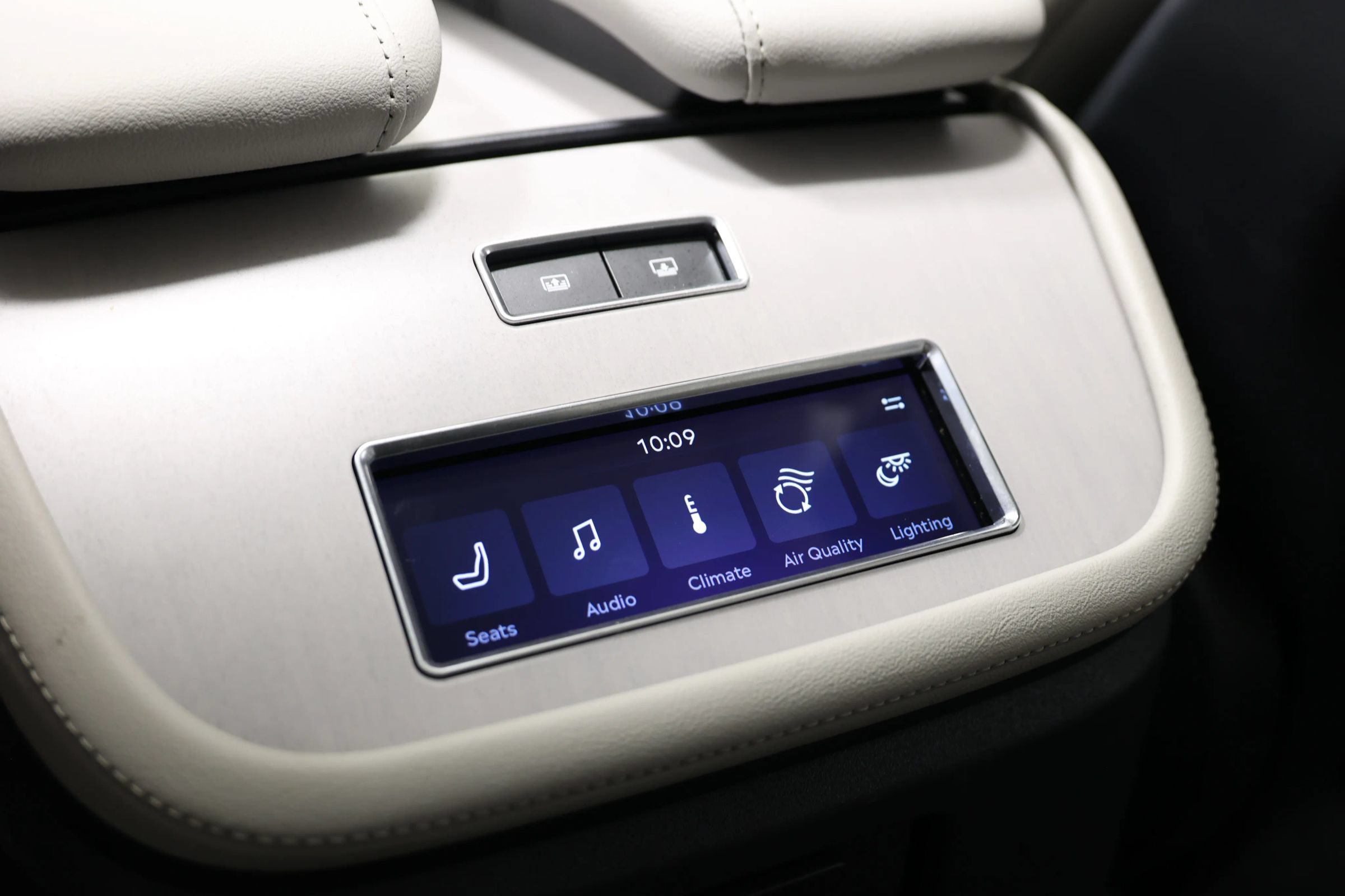 Used 2025 Lincoln Navigator Reserve AWD/4WD image 68