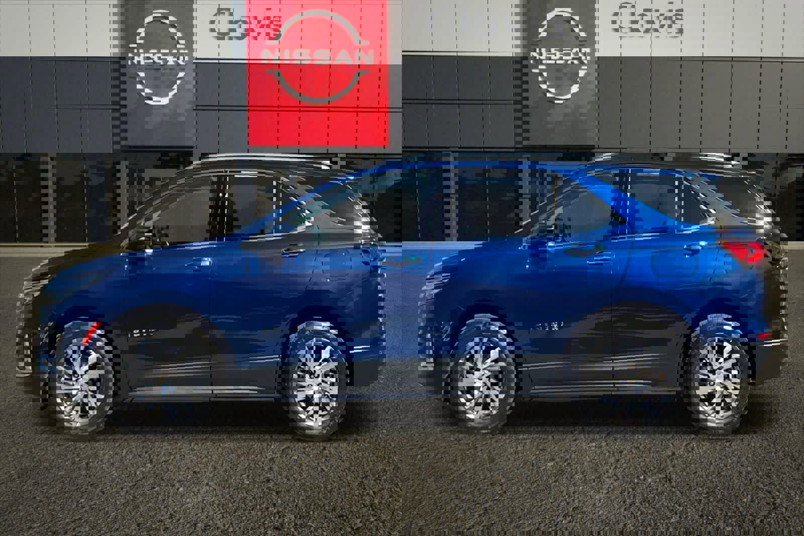 Used 2022 Chevrolet Equinox Premier image 6