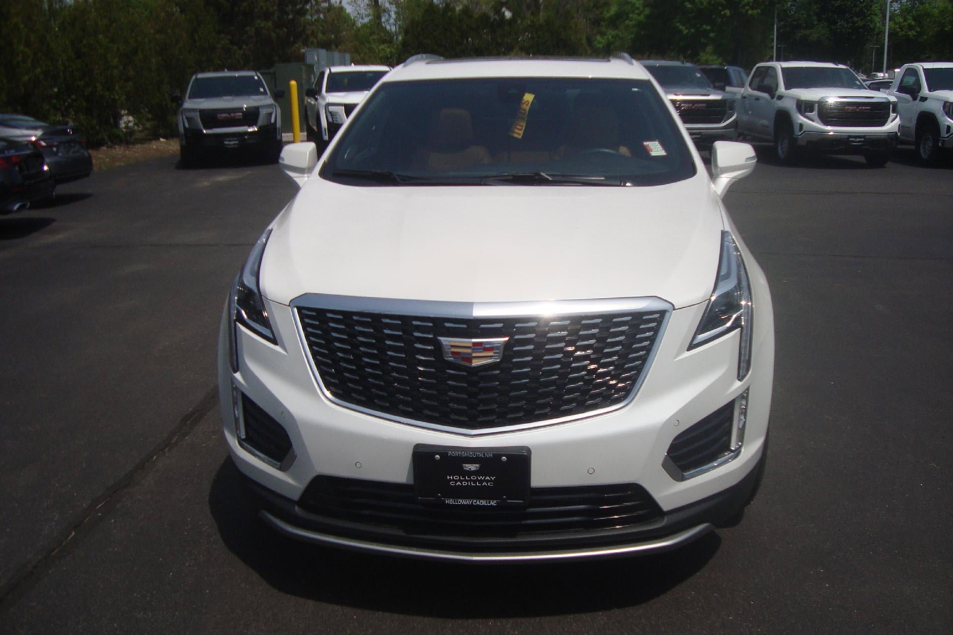 Certified 2024 Cadillac XT5 Premium Luxury AWD/4WD image 2