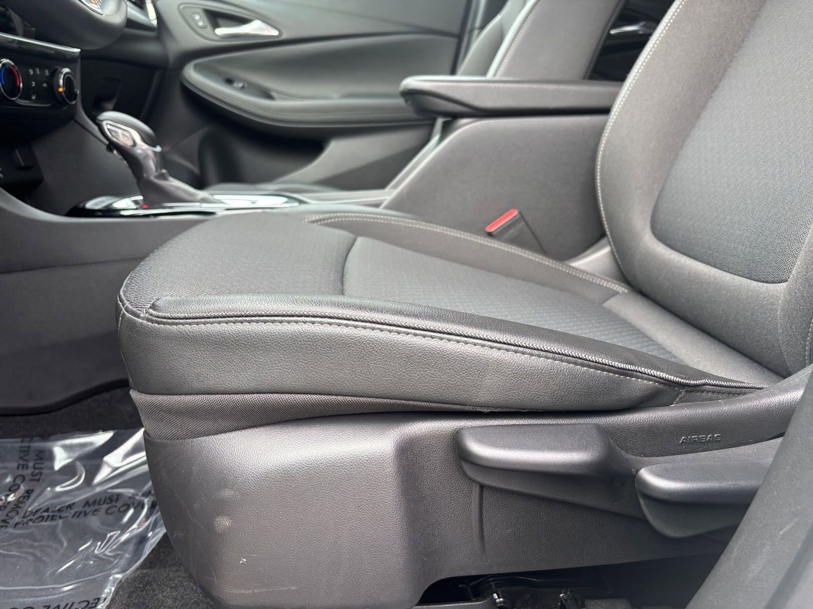 Used 2025 Buick Encore GX Preferred image 28