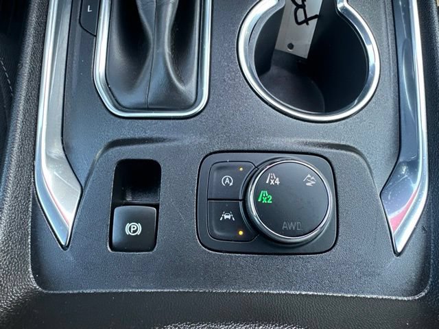 Used 2023 Chevrolet Traverse LT AWD/4WD image 36