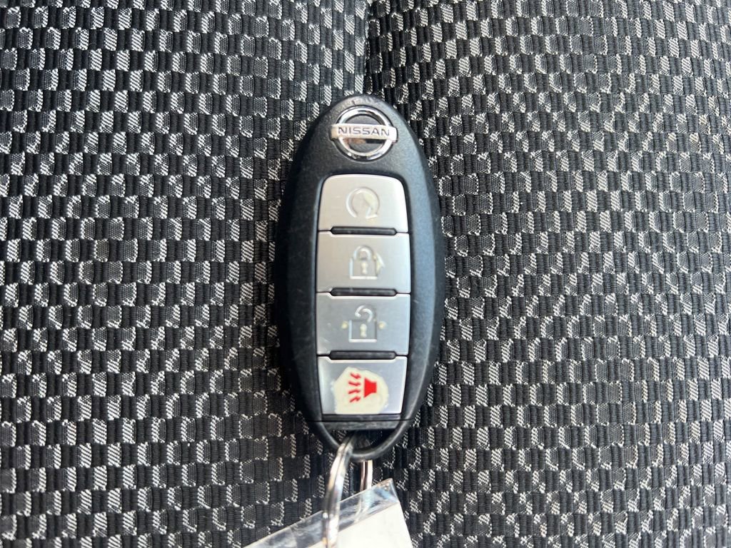 Used 2017 Nissan Rogue Sport SV w/ SV All-Weather Package AWD/4WD image 25