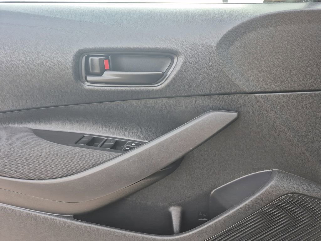 Used 2024 Toyota Corolla LE image 6