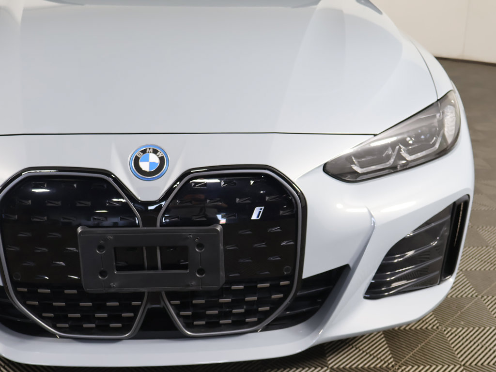 Used 2024 BMW i4 eDrive40 w/ M Sport Package RWD image 17