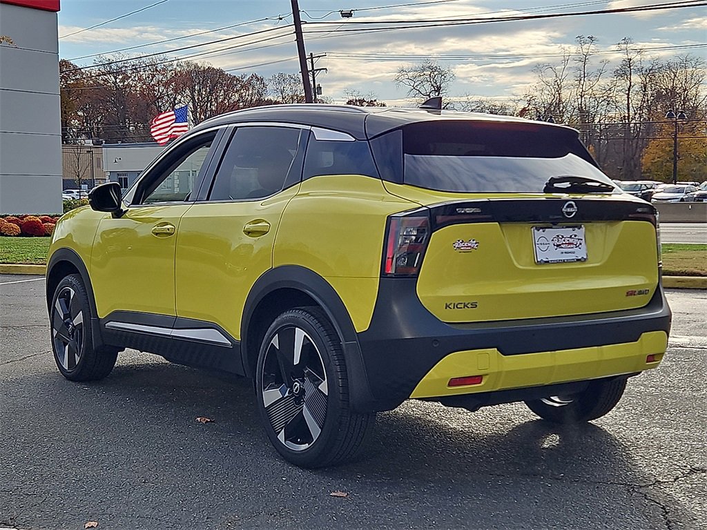 Certified 2025 Nissan Kicks SR w/ Illumination Package image 6