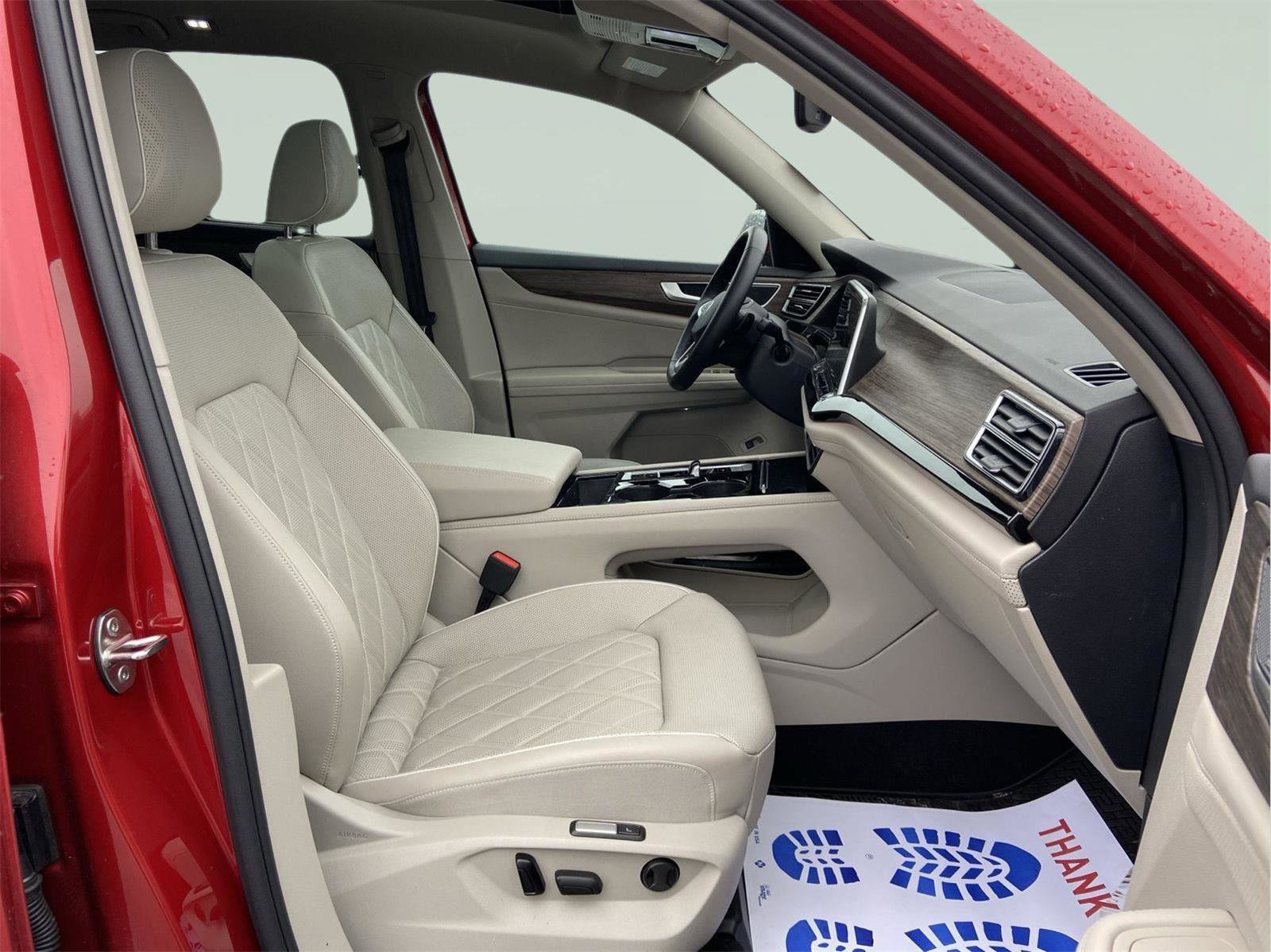 Used 2025 Volkswagen Atlas SEL Premium R-Line AWD/4WD image 27