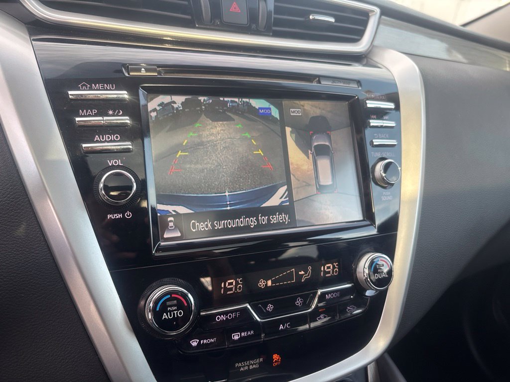 Used 2015 Nissan Murano Platinum AWD/4WD image 16