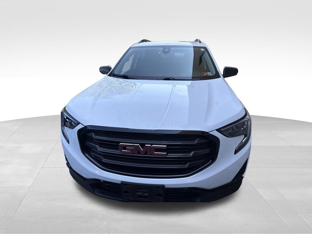 Used 2021 GMC Terrain SLE w/ Driver Convenience Package AWD/4WD image 3
