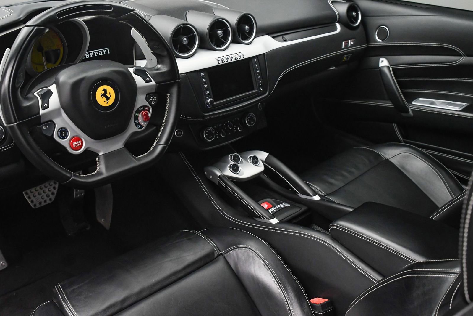 Used 2015 Ferrari FF image 41