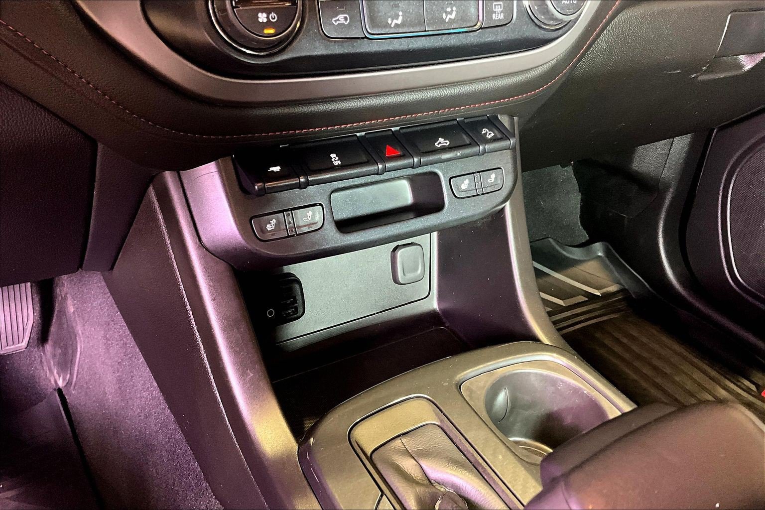 Used 2019 GMC Canyon All Terrain w/ Trailering Package AWD/4WD image 17