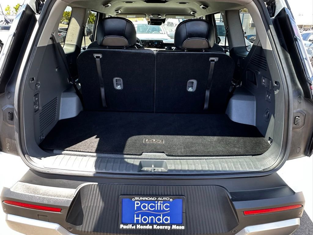 Used 2024 Kia EV9 Light Long Range RWD image 10