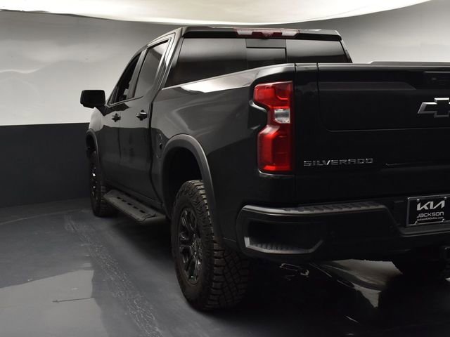 Used 2025 Chevrolet Silverado 1500 ZR2 w/ Technology Package image 6