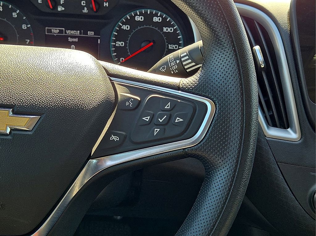 Used 2025 Chevrolet Malibu LS FWD image 18