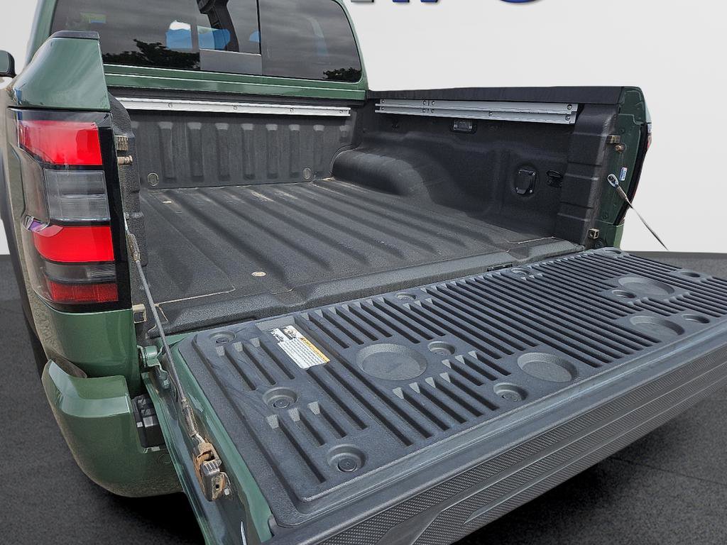Used 2023 Nissan Frontier PRO-4X w/ Pro Convenience Package image 9