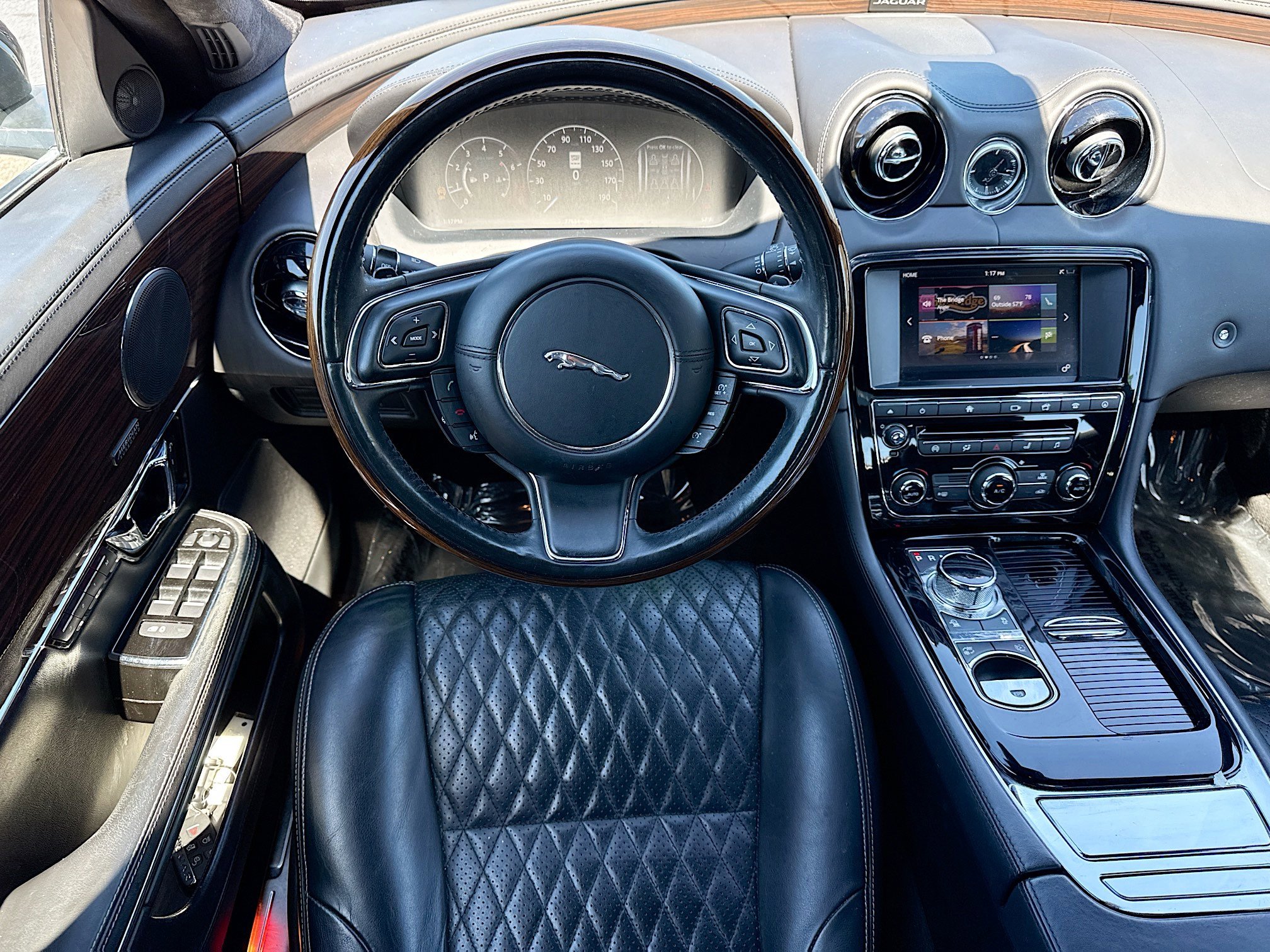 Used 2017 Jaguar XJ L Portfolio image 16