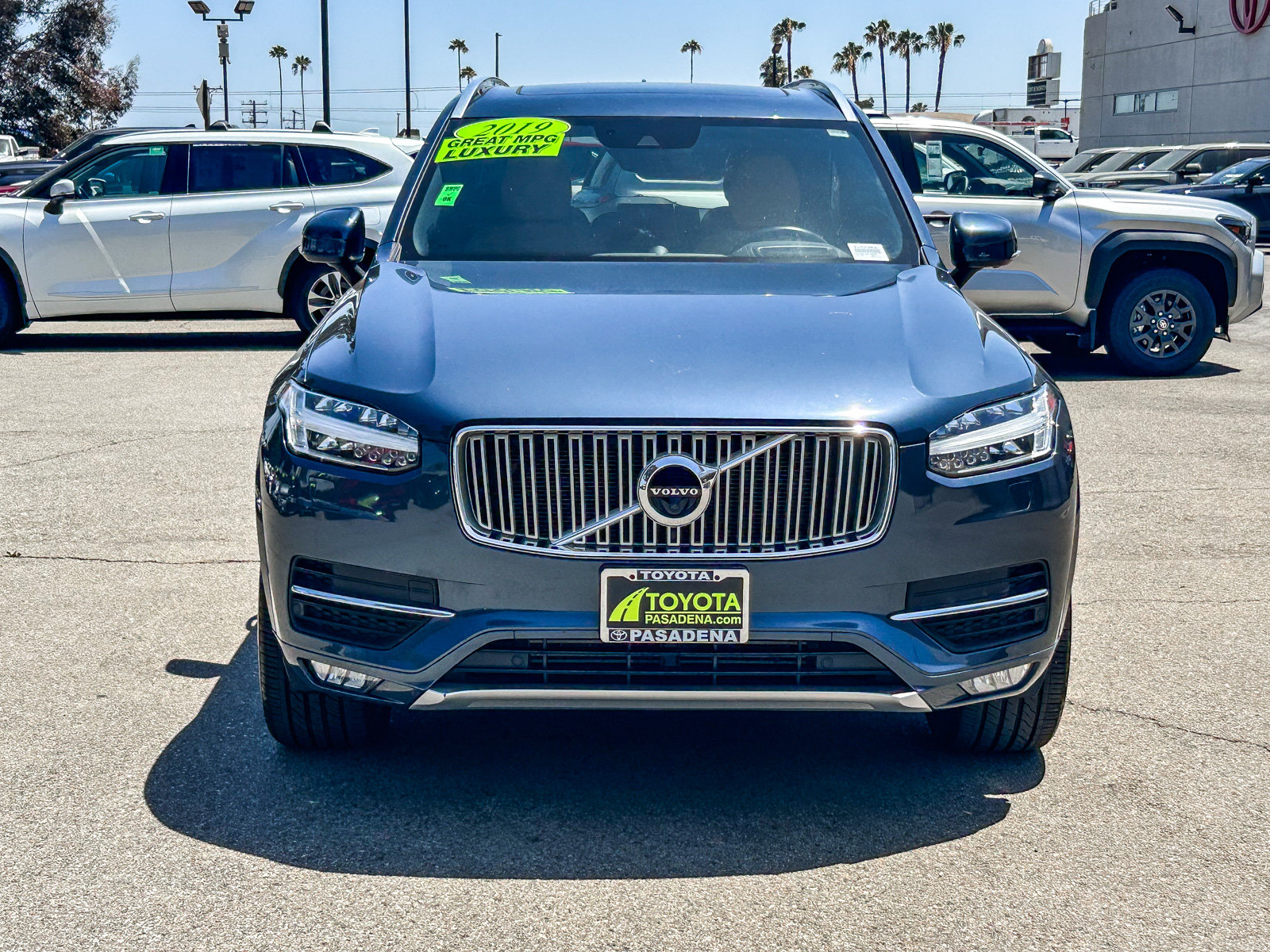 Used 2019 Volvo XC90 T6 Inscription w/ Advanced Package AWD/4WD image 2