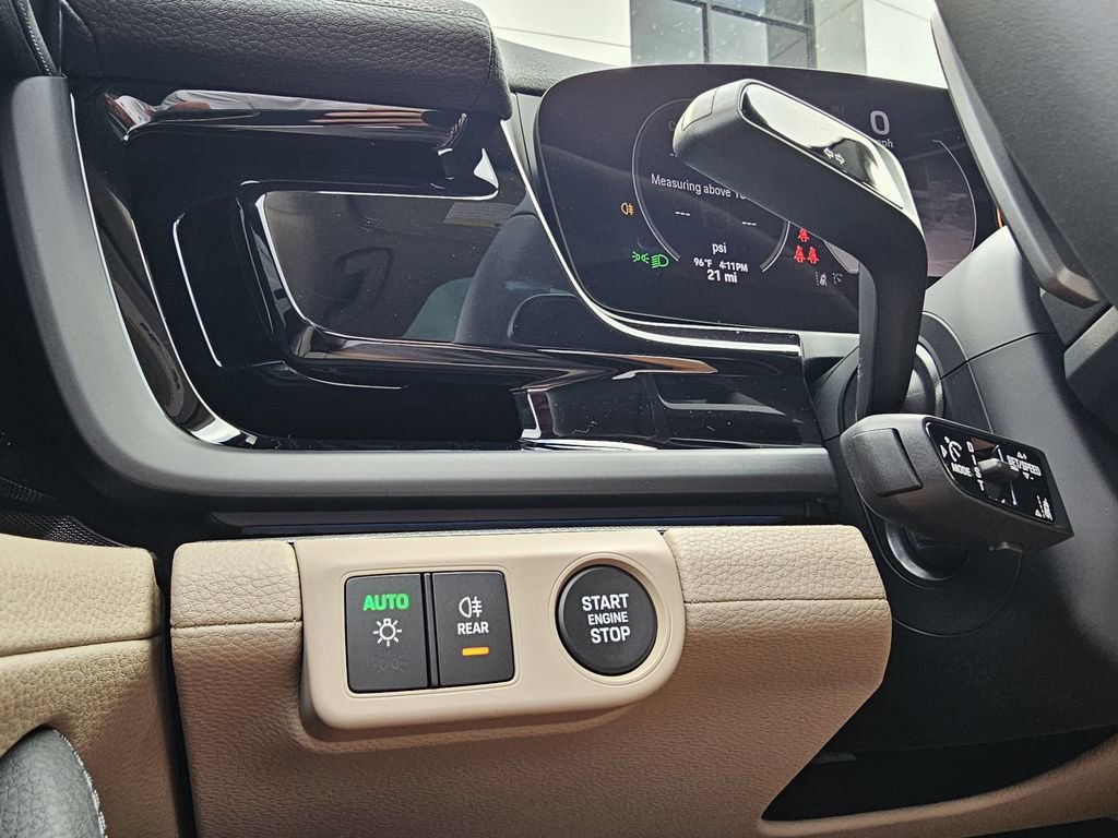 New 2025 Porsche Panamera 4 image 34