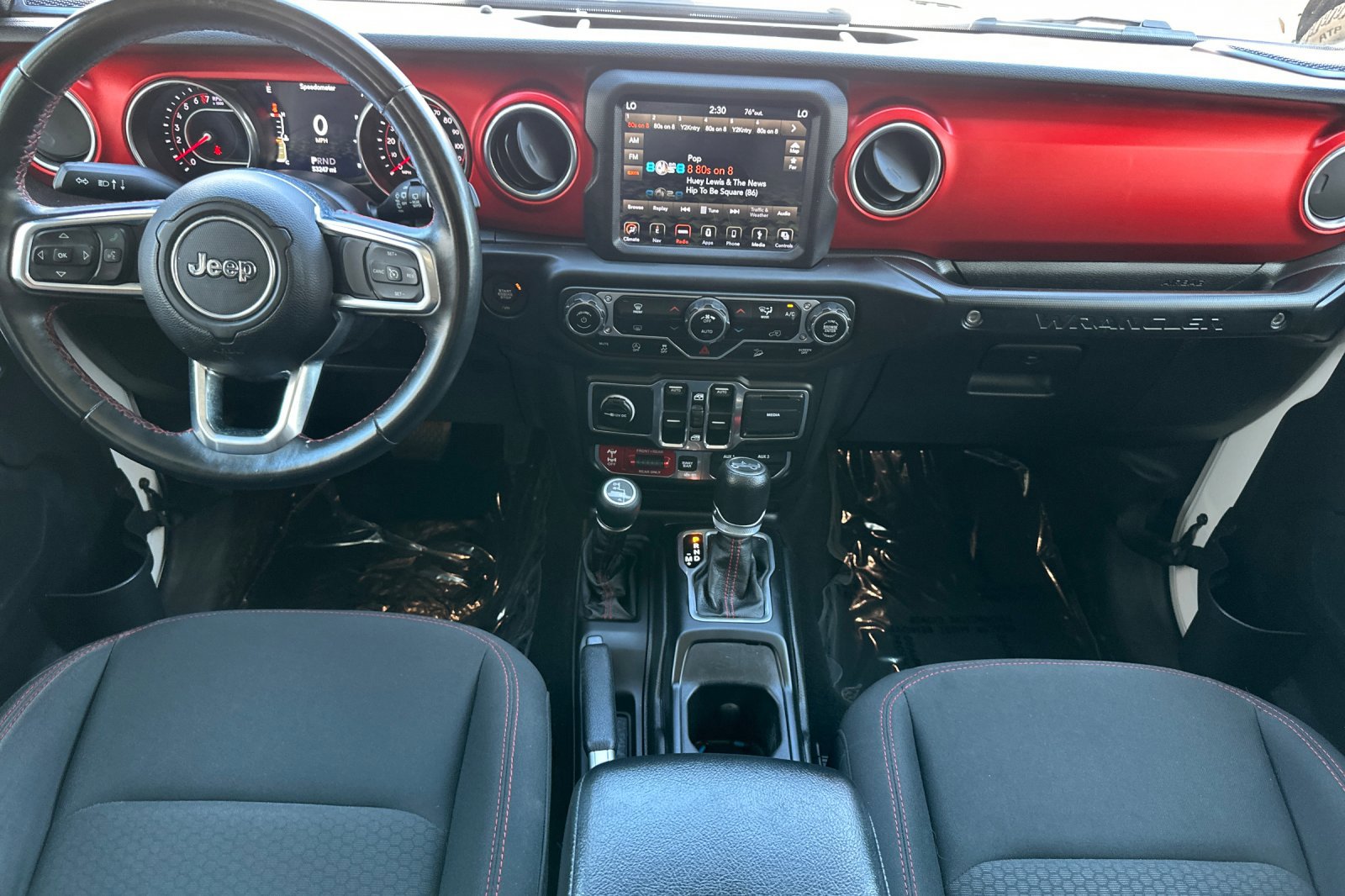 Used 2018 Jeep Wrangler Unlimited Rubicon AWD/4WD image 15