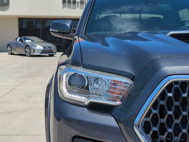 Used 2019 Toyota Tacoma TRD Sport w/ Technology Package AWD/4WD image 19