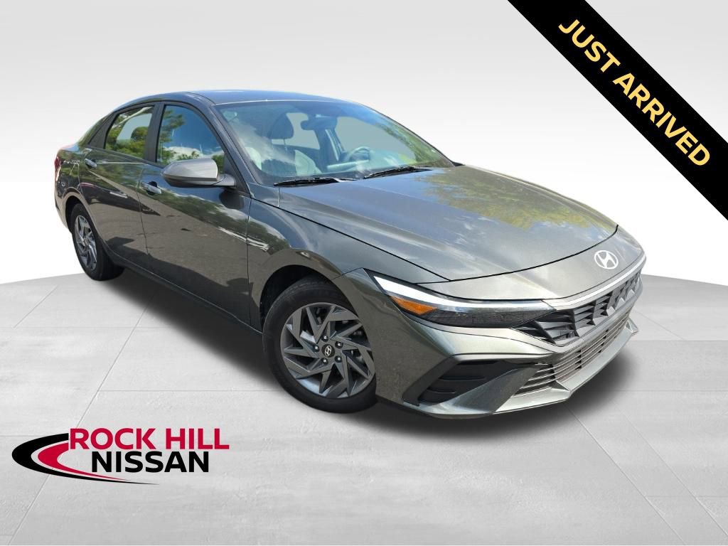 Used 2024 Hyundai Elantra SEL