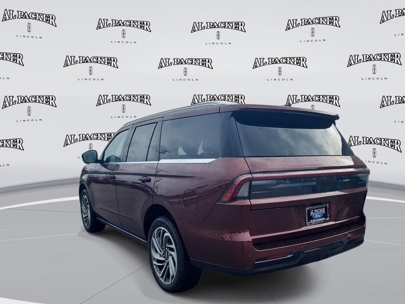 New 2027 Lincoln Navigator Reserve AWD/4WD image 3