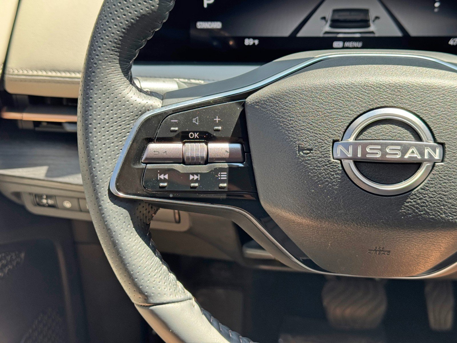 Used 2023 Nissan Ariya FWD image 19
