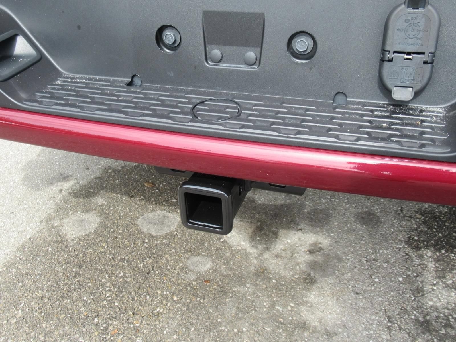 Used 2025 RAM 1500 Laramie w/ Sport Appearance Package AWD/4WD image 34