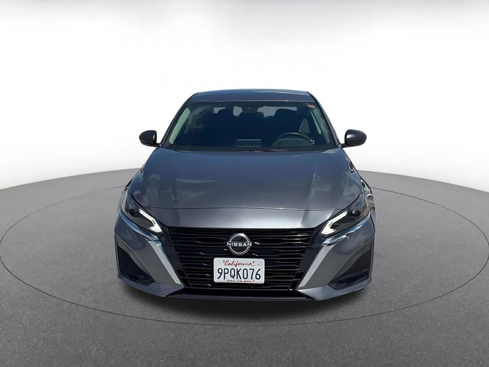 Used 2025 Nissan Altima 2.5 SV FWD image 4