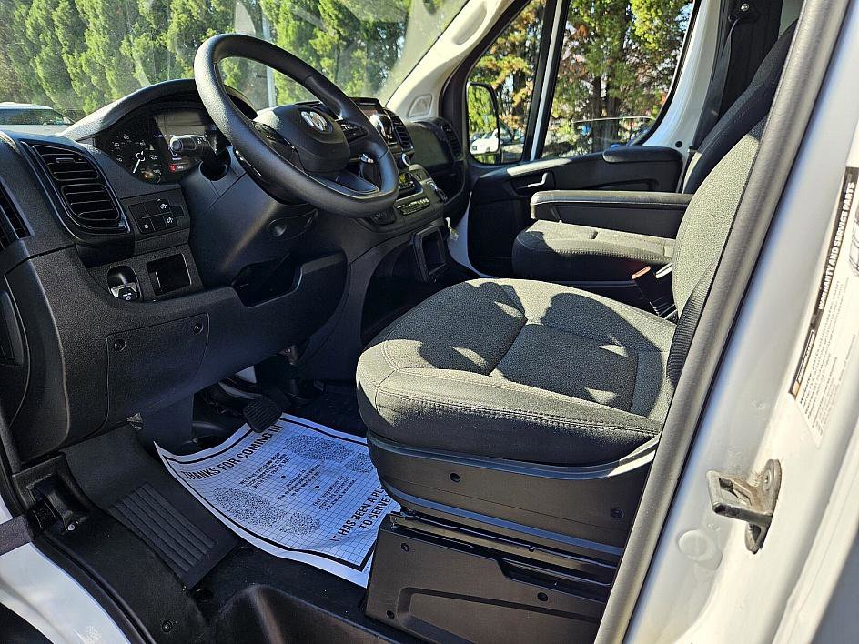 Used 2023 RAM ProMaster 2500 image 7