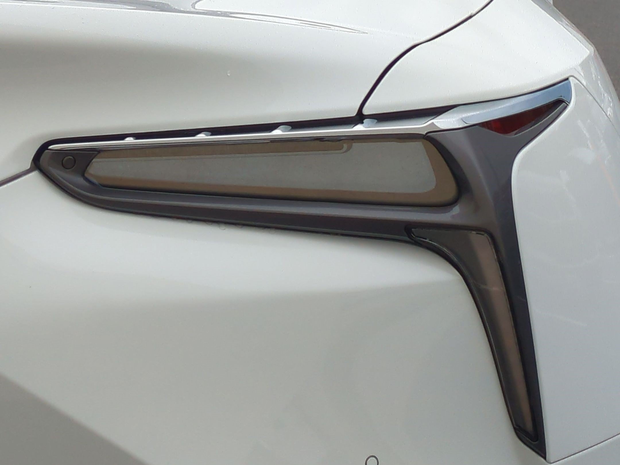 Used 2025 Lexus LC 500 Convertible w/ Touring Package RWD image 13