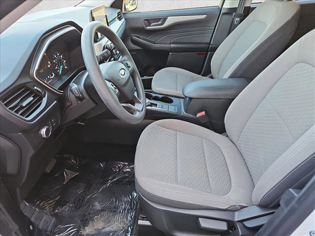 Used 2022 Ford Escape SE w/ SE Sport Appearance Package image 22