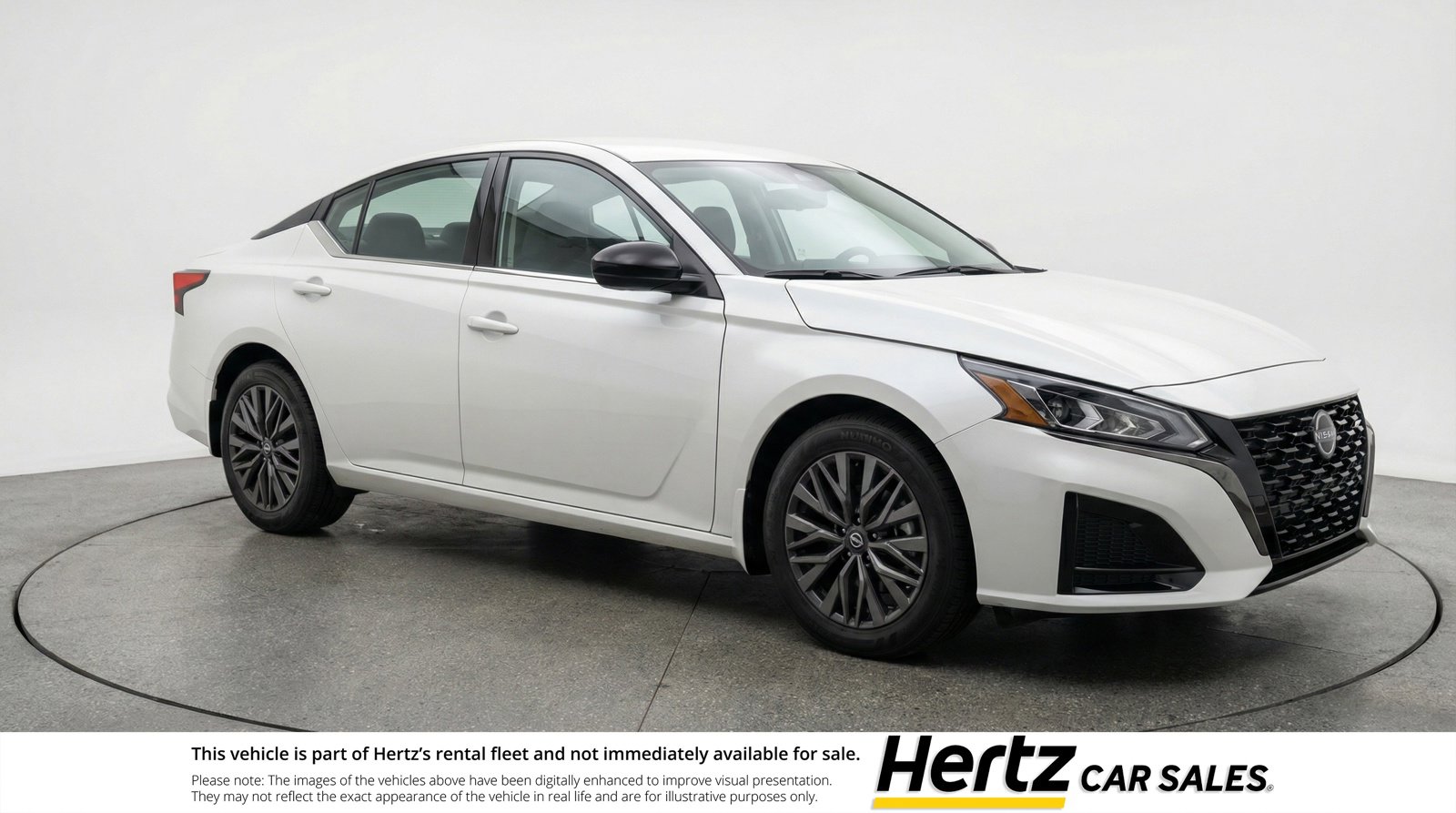 Used 2025 Nissan Altima 2.5 SV image 1