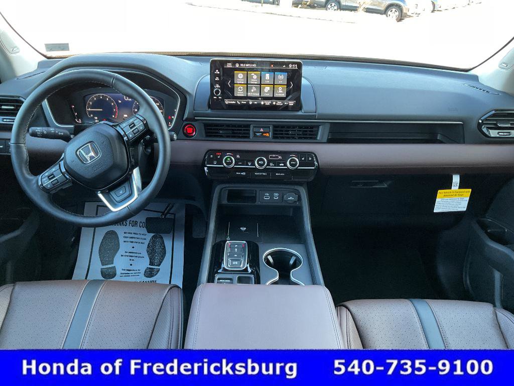 Certified 2025 Honda Pilot Elite image 35