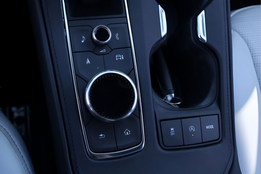 Certified 2024 Cadillac XT4 Sport image 25