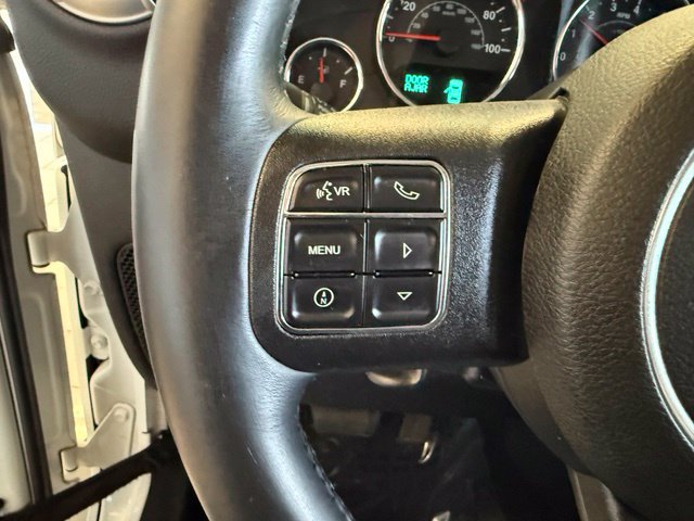 Used 2014 Jeep Wrangler Unlimited Sahara AWD/4WD image 17