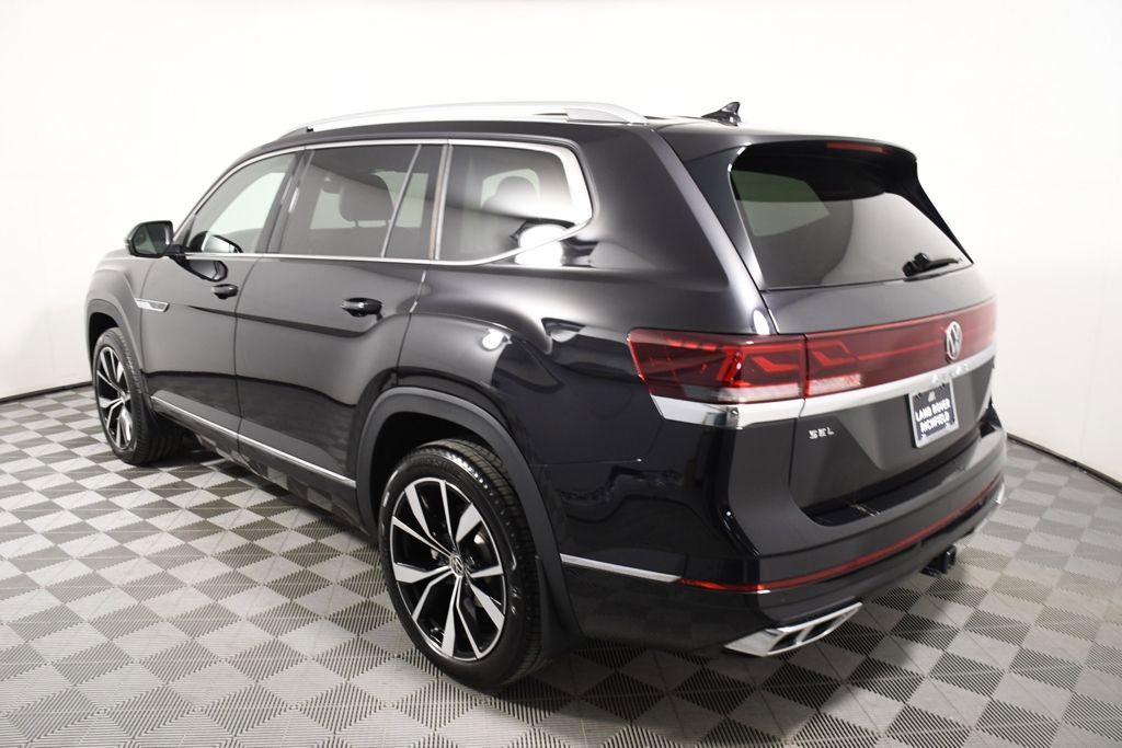 Used 2025 Volkswagen Atlas SEL Premium R-Line image 3