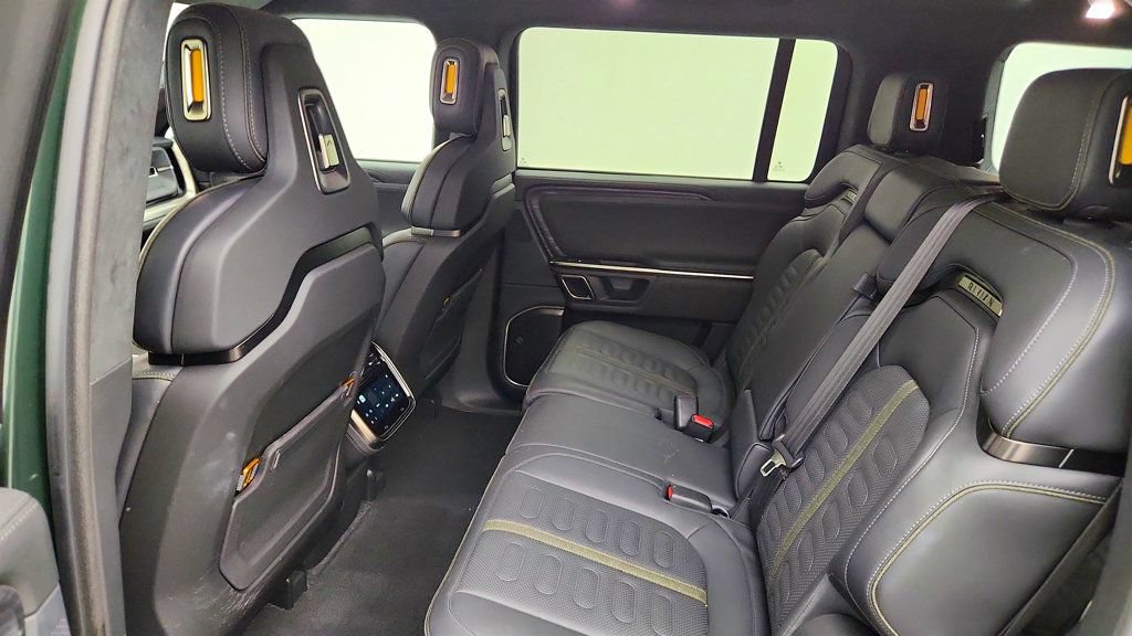 Used 2024 Rivian R1S Adventure AWD/4WD image 21