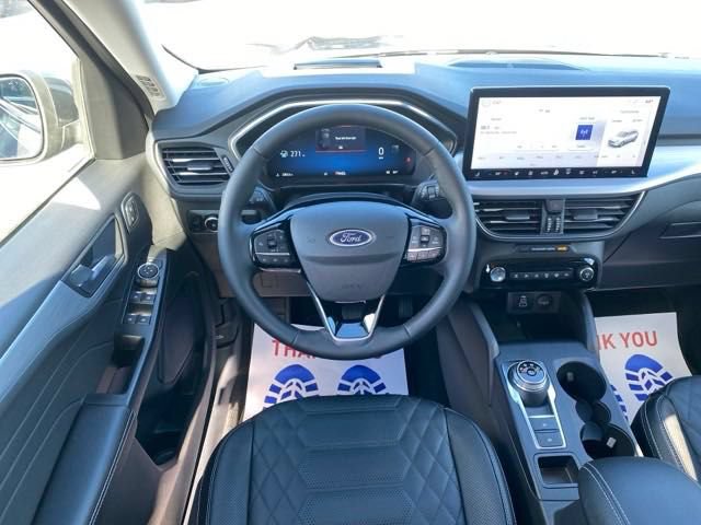 Used 2024 Ford Escape Platinum w/ Premium Technology Package AWD/4WD image 21