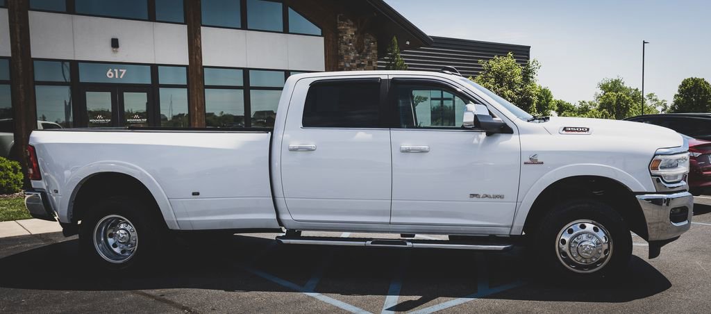 Used 2021 RAM 3500 Laramie w/ Max Tow Package AWD/4WD image 14