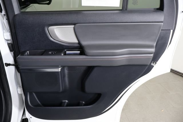 Used 2025 Ford Expedition Active image 14