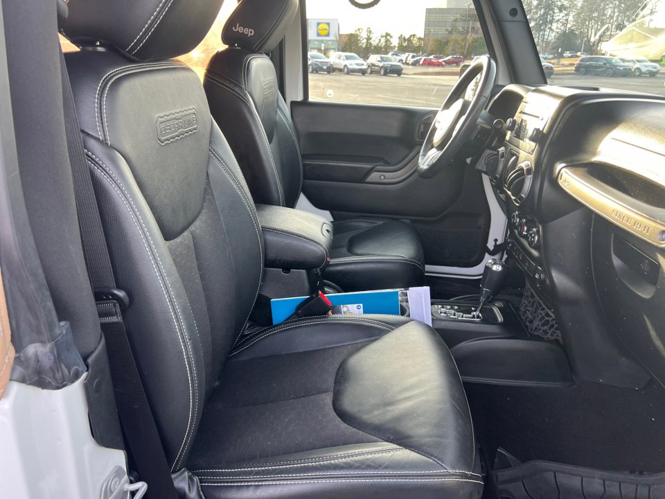 Used 2018 Jeep Wrangler Sport image 32