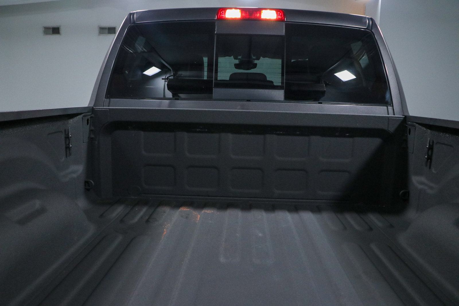 Used 2022 RAM 2500 Laramie w/ Protection Group AWD/4WD image 29