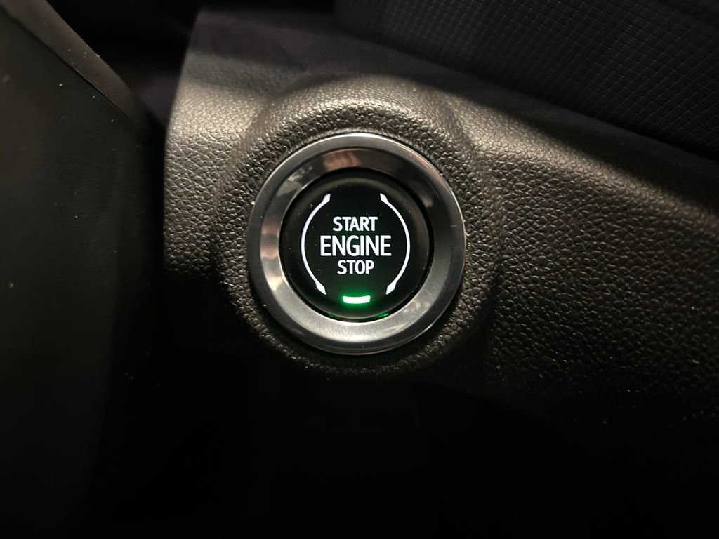 Used 2022 Chevrolet TrailBlazer RS w/ Technology Package image 18