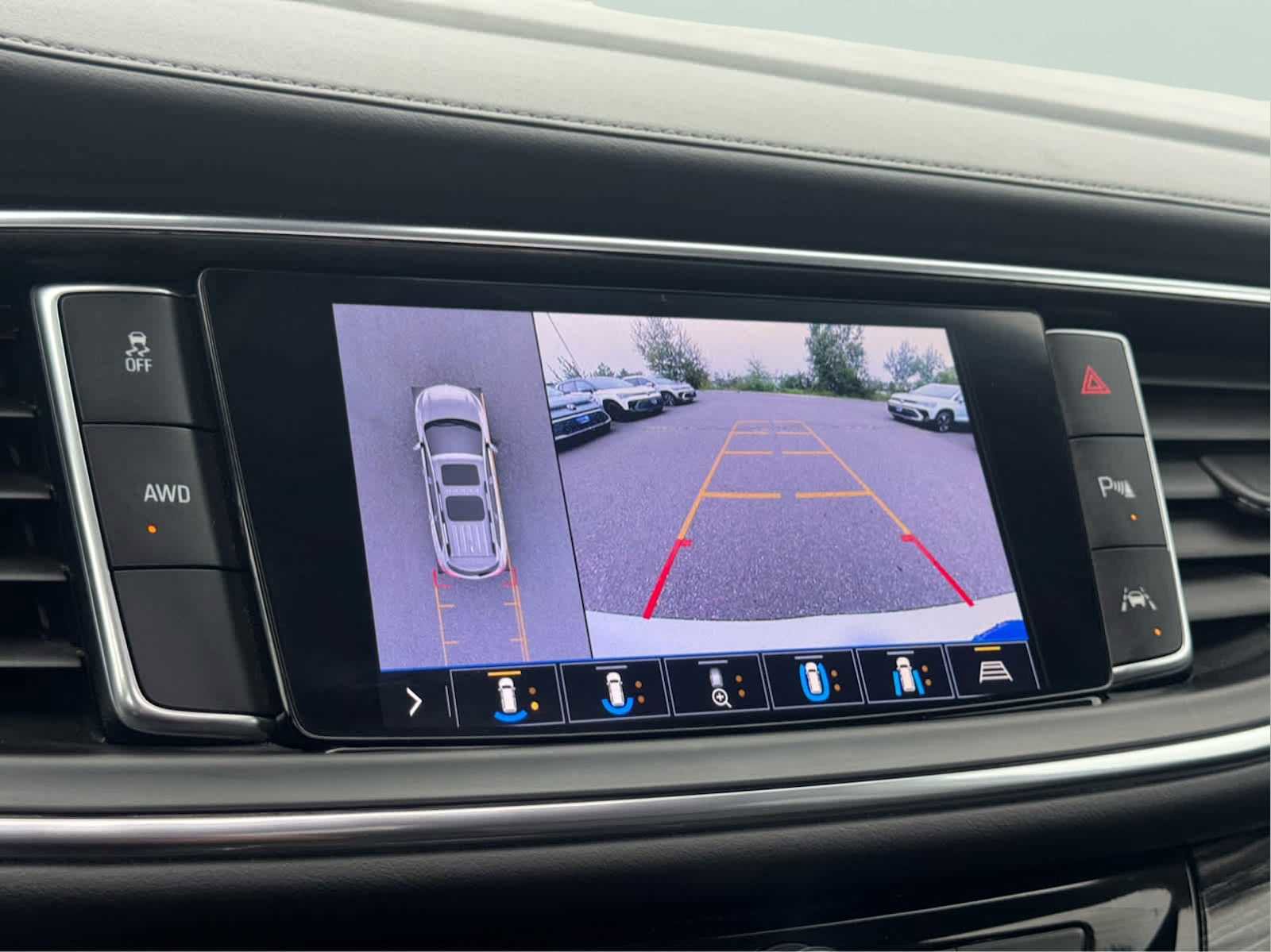 Used 2021 Buick Enclave Avenir image 21