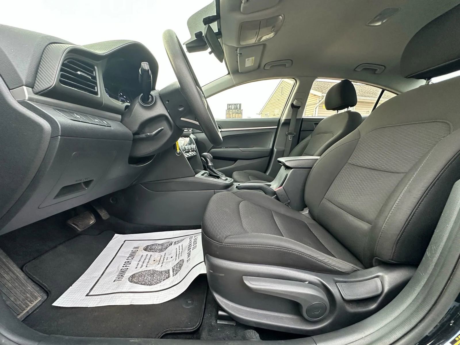 Used 2020 Hyundai Elantra SE w/ Cargo Package (C1) image 11