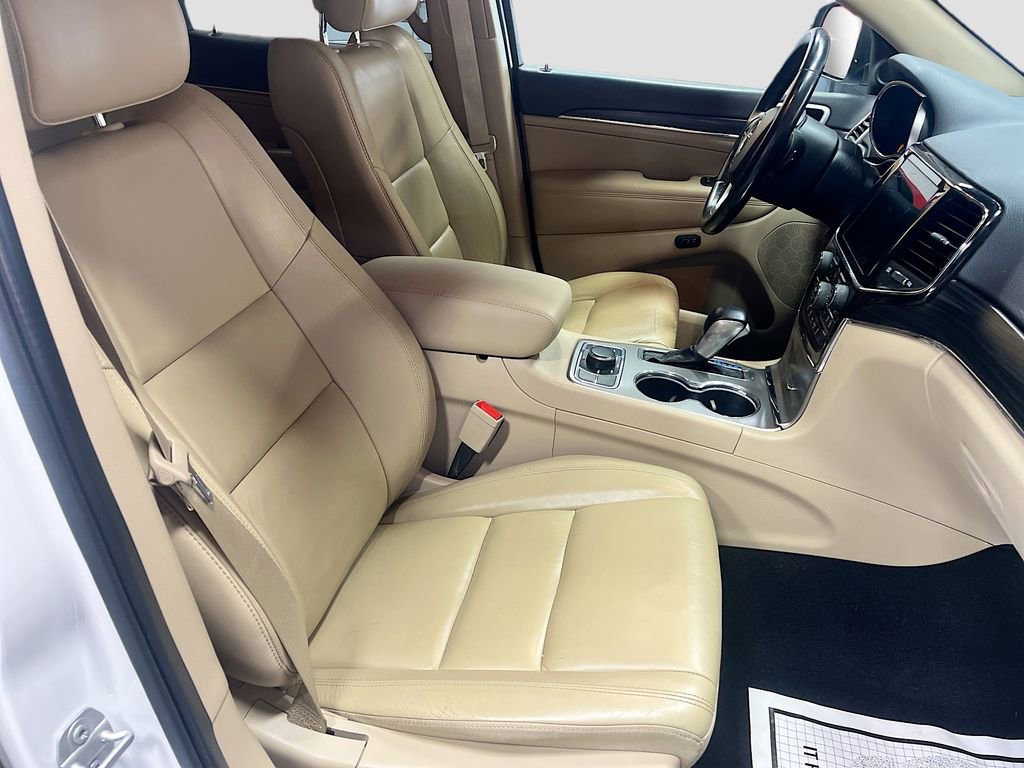 Used 2021 Jeep Grand Cherokee Limited image 29