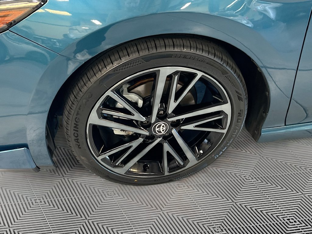 Used 2025 Toyota Camry XSE FWD image 30