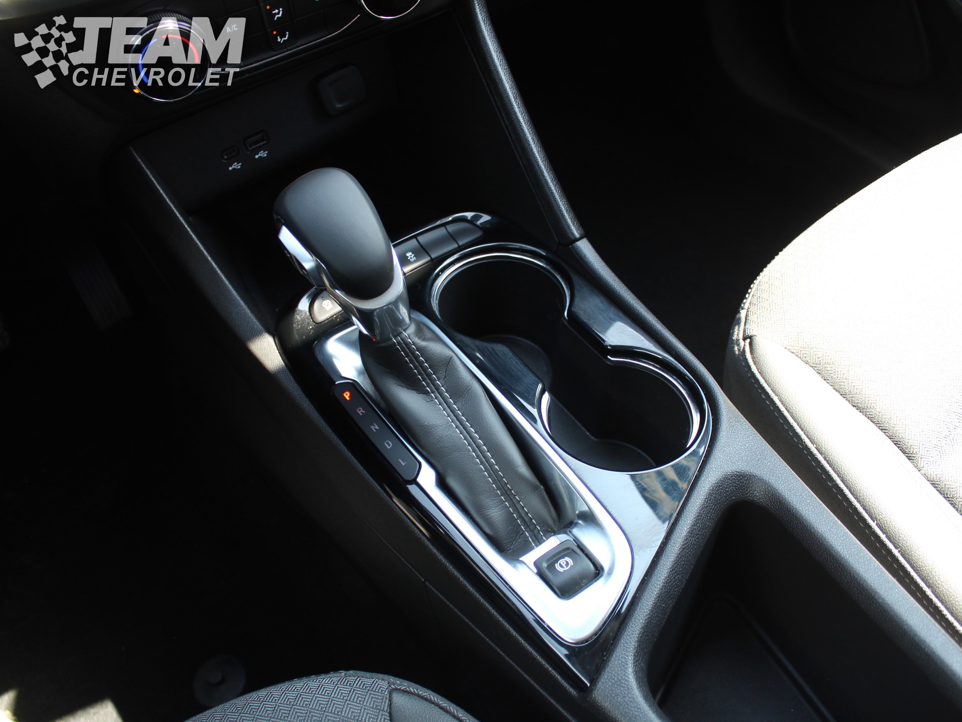 Used 2024 Buick Encore GX Preferred image 18